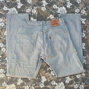 VINTAGE 🩶 grey colored Levi’s 501 denim buttonfly jeans 🤍 1/05